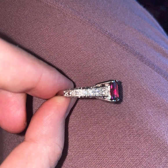 Beautiful Ruby ring - Picture 5 of 6